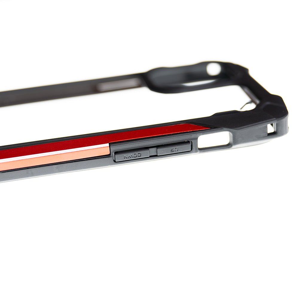 Estuche Clásico El Rey Impact 10 Metros de Protección Apple iPhone 13 Pro Max Color Negro / Rojo — foto 3