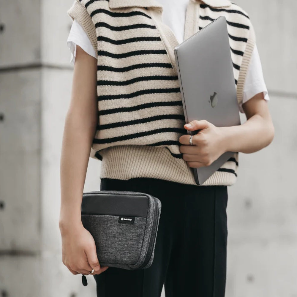 Estuche Clásico SwitchEasy Bolsa Urban Organizer Pouch Color Gris — foto 6