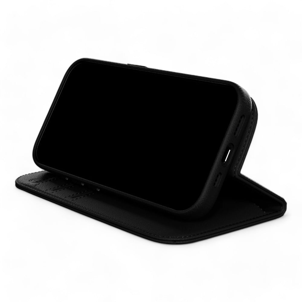Estuche SwitchEasy Folio iPhone 16 Plus Card Folio M Leather Flip Phone Case With Stand Color Negro — foto 5