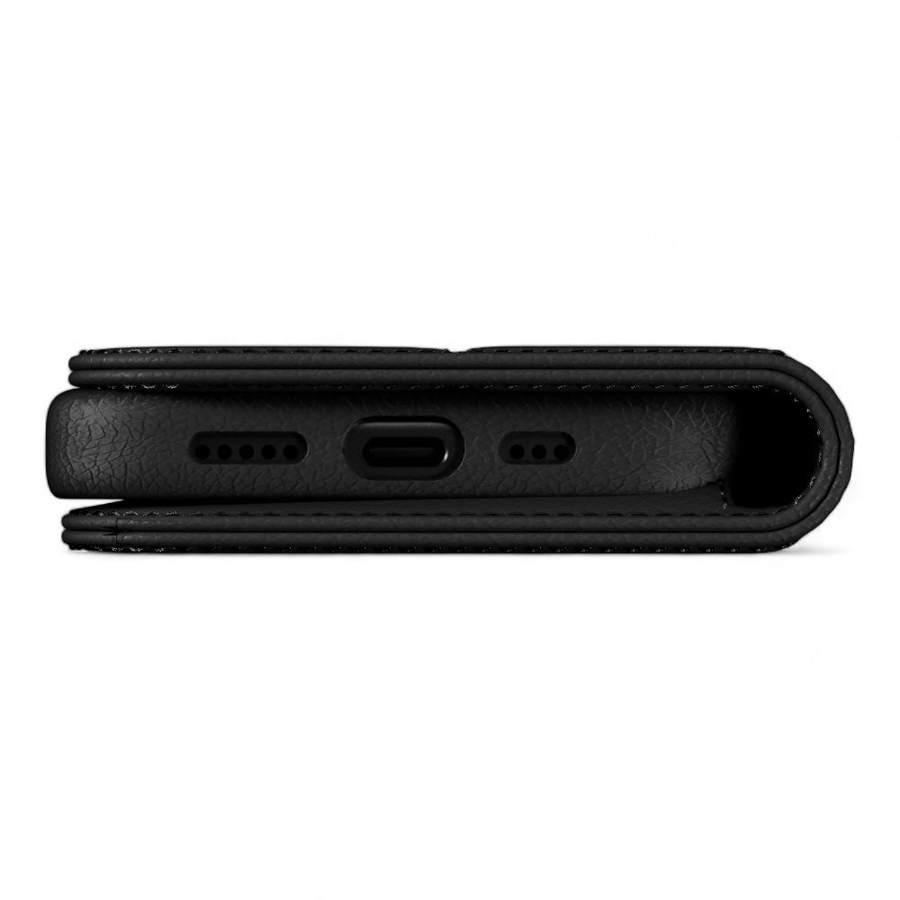 Estuche SwitchEasy Wallet iPhone 16 Card Folio M Leather Flip Phone Case With Stand Color Negro — foto 4